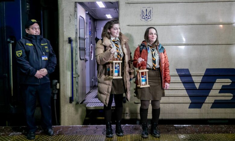 Вифлеємський вогонь у Києві. Фото: Укрзалізниця