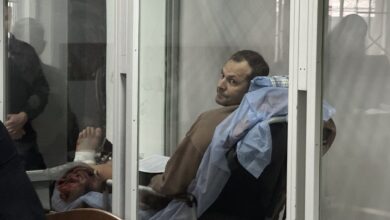 Підозрюваний водій Павло Плешивцев під час обрання запобіжного заходу в Шевченківському райсуді Києва, 8 червня 2026 р. Фото: Cуспільне/Станіслав Свирид