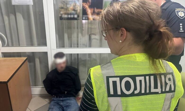 Затриманий підозрюваний у вбивстві лікарки під час проходження ВЛК. Фото: Поліція Києва