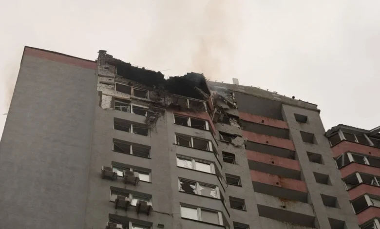 Будинок чоловіка, в який влучив дрон. Фото: ДСНС