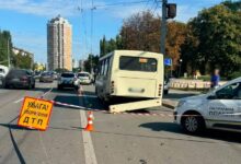 Наслідки ДТП у у Солом'янському районі. Фото: поліція Києва