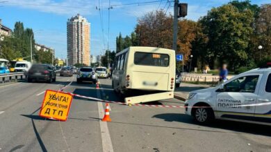 Наслідки ДТП у у Солом'янському районі. Фото: поліція Києва