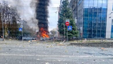 Наслідки удару по офісній будівлі в Соломʼянському районі. Фото: Реальний Київ